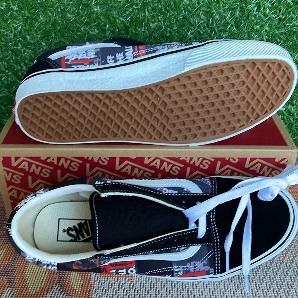 Vans WMNS Old Skool
(Packing Tape) Black/Red/
VN0A4U3BWZ4
Sneakers - Picture 3 of 16